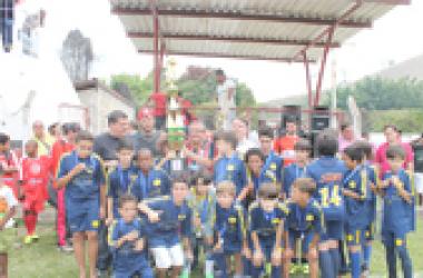 Escolinha do Country Clube/SAF conquista  Copa Calcário 2013 na categoria pré-mirim