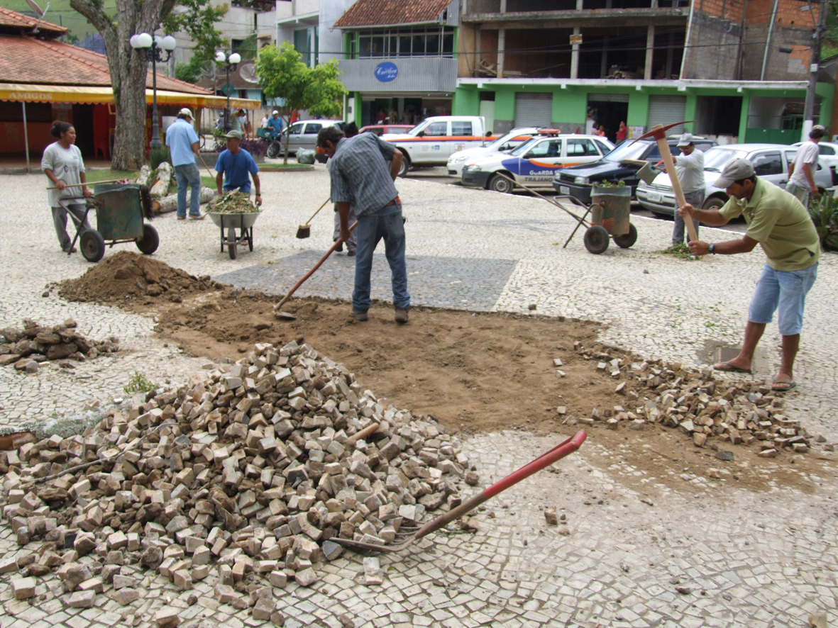 Prefeito Carlos Gomes prepara Trajano para o carnaval