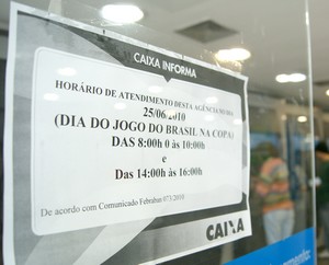 Jogo do Brasil nesta sexta-feira altera funcionamento de comércio e serviços