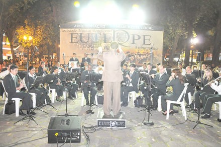 Projeto Banda na Praça homenageará Altamiro Carrilho e maestro Severino Araújo