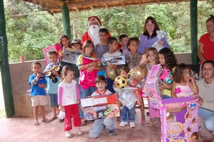 Mobilização beneficia moradores de Macaé de Cima