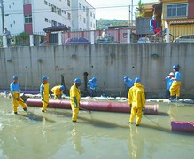 Começam as obras da rede de esgoto no Rio Cônego, em Olaria