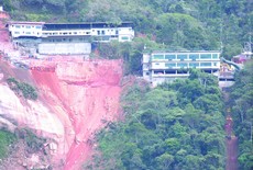 MP quer paralisar, derrubar e recompor natureza no complexo do Teleférico