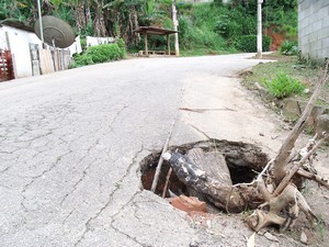 Pista de acesso à Granja Spinelli está prejudicada