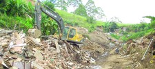 Demolições em áreas de risco começaram esta semana