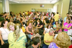 Sob pressão, Câmara valida concurso de 99