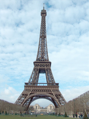 Como o invento do rádio salvou a torre Eiffel?