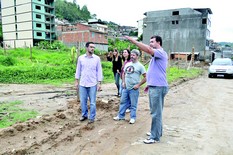 Educação comemora desapropriação de terreno para construção de escola