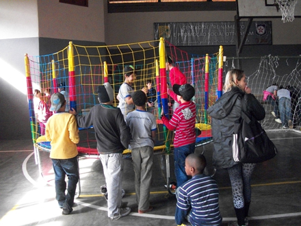 Aldeia da Criança Alegre realiza dia de atividades e brincadeiras	