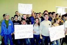 Alunos da Uerj pedem volta às aulas em audiência da Alerj na Câmara