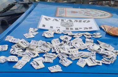 Cada embalagem do entorpecente seria oferecida a R$ 15 (Cortesia de Polícia Militar)