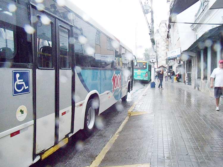 Smomu e Faol farão reunião para definir, enfim, se será ou não cobrada meia passagem nos ônibus de integração (Reprodução)