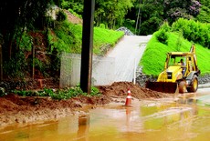Chuvas do fim de semana: deslizamentos de encostas e transbordamentos de rios