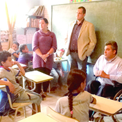 Prefeito de Nova Friburgo e Secretaria Municipal de Educação visitam Rio Grande de Cima