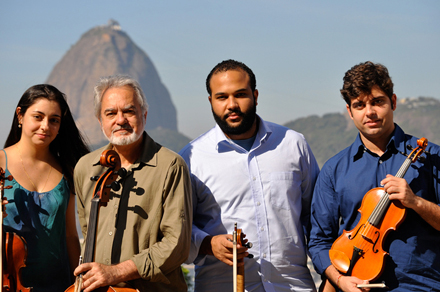 Quarteto de violinistas amanhã no projeto “Concertos na Catedral” 