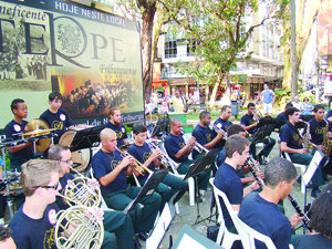 Euterpe empolga público no Outubro Rosa 