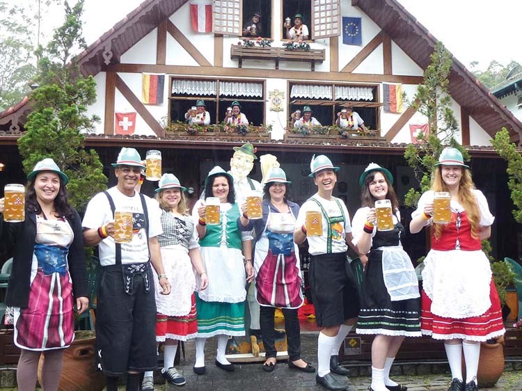 Bräun Bräun promove mais uma versão de sua Oktoberfest