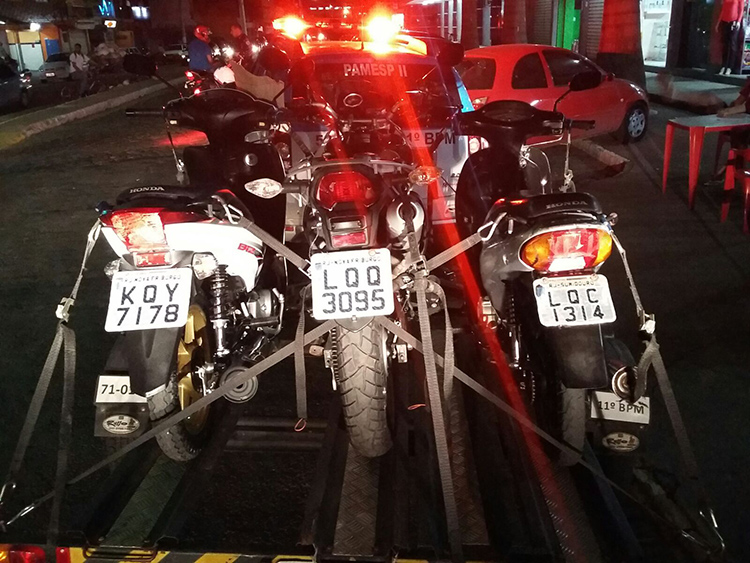 Operação apreende motocicletas e veículos em Conselheiro Paulino