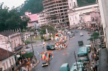 Friburgo enfeitada para o carnaval na década de 70 (Fotos: Viajantes do Tempo)