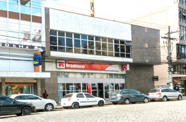 A agência central do Bradesco em Nova Friburgo (Foto: Arquivo AVS)