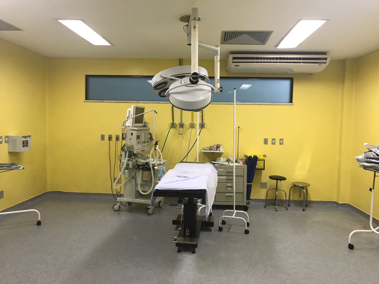 O centro cirúrgico do Raul Sertã, reformado no ano passado (Arquivo AVS)