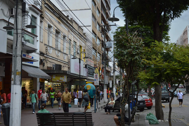 Comércio de rua em Nova Friburgo: questionamentos novos (Arquivo AVS)