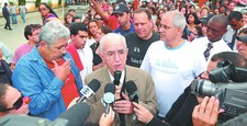 Manifesto dos concursados de 1999 ganha apoio do prefeito Heródoto