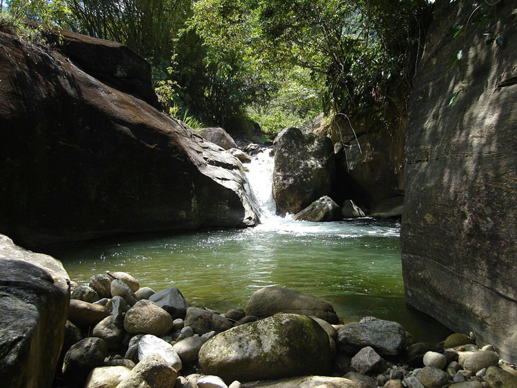 Belas cachoeiras serão algumas das “recompensas” durante a trilha do próximo domingo