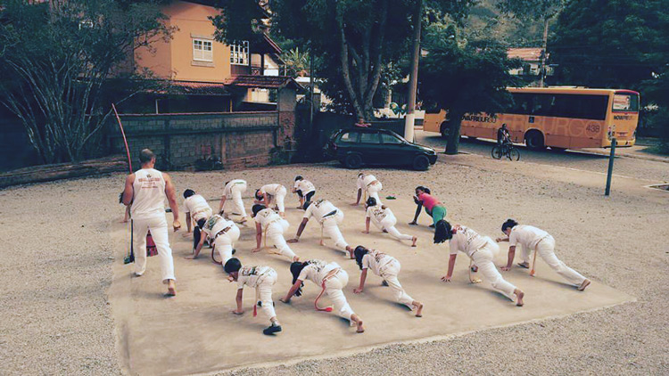 Projeto Abadá Capoeira promove atividades em Nova Friburgo há mais de seis anos (Foto: Divulgação)