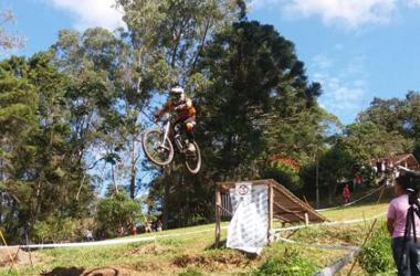 Estadual de downhill teve etapa realizada em Nova Friburgo (Foto: Divulgação)