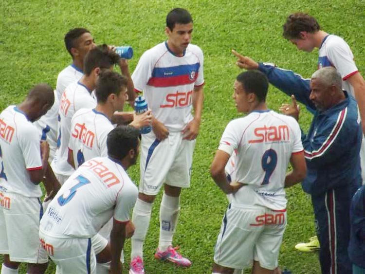 Juniores do Frizão, comandados por Luiz Mendonça, conquistaram a primeira vitória na Taça Rio