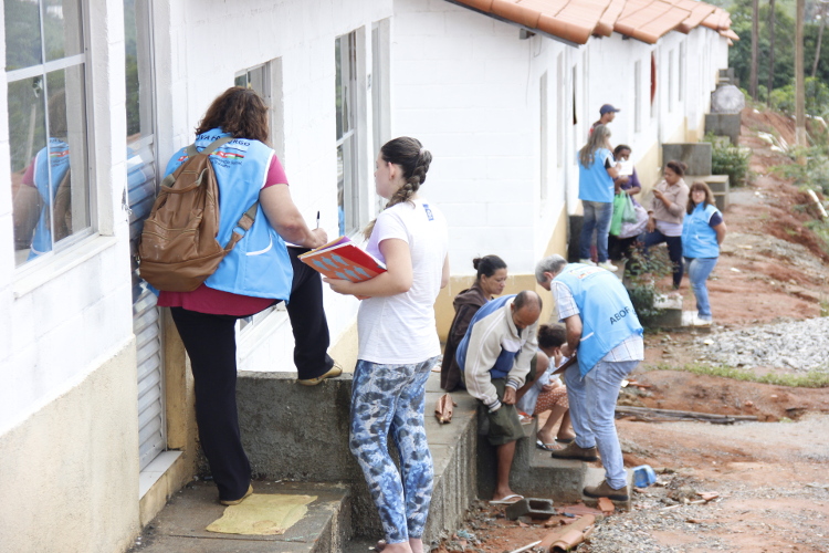 Prefeitura realizou operação e realizou cadastro das famílias‭ (‬Foto:‭ ‬Daniel Marcus‭‬/‭PMNF‭)