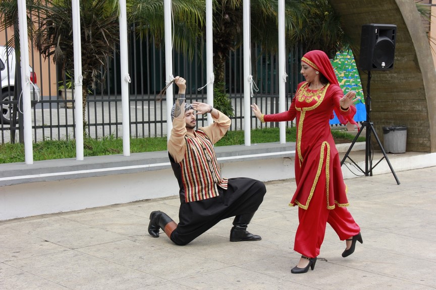 Apresentação de dança típica durante o evento (Fotos: Daniel Marcus / PMNF)
