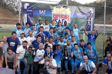 Festa no sétimo distrito: Estrela levanta a primeira Supercopa de sua história