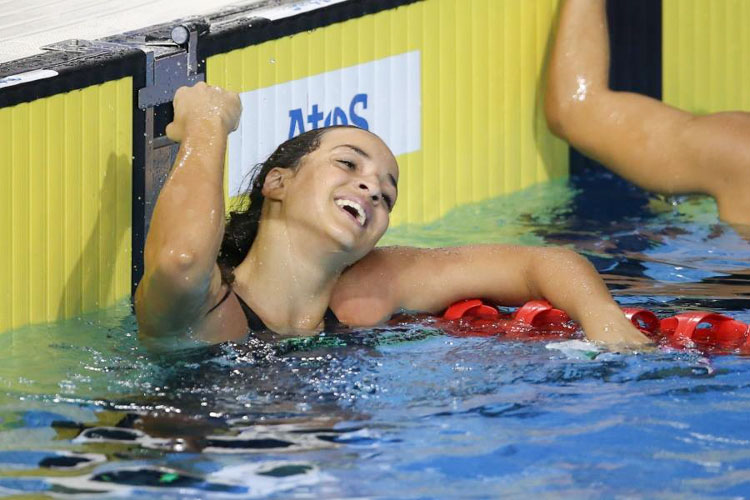 Nadadora friburguense participou do Pan-Americano de 2015 e mira as olimpíadas no próximo ano (Foto: Divulgação)