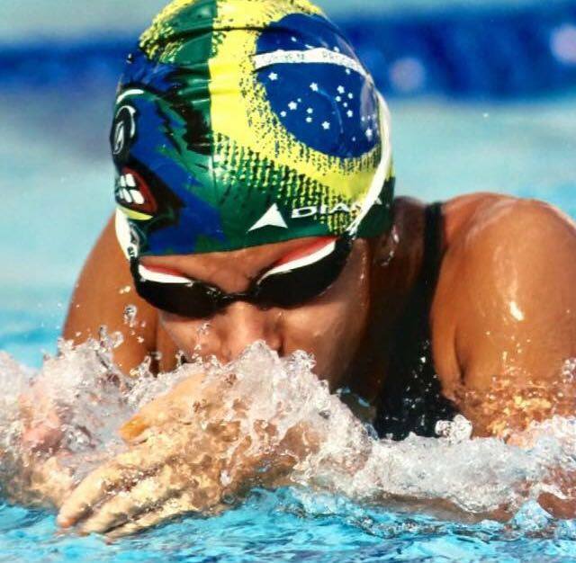 Luana Pires encerra temporada com novos títulos na natação