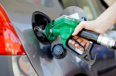 Petrobras anuncia 9º aumento semanal da gasolina