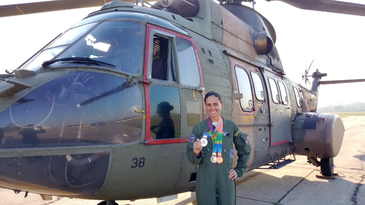 Friburguense é uma das primeiras mulheres piloto da Força Aérea Brasileira