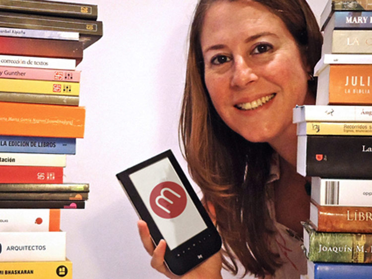 Milhares de livros cabem num só aparelho que não pesa mais do que 300 gramas (Mariana Eguaras/WikimediaCommons)