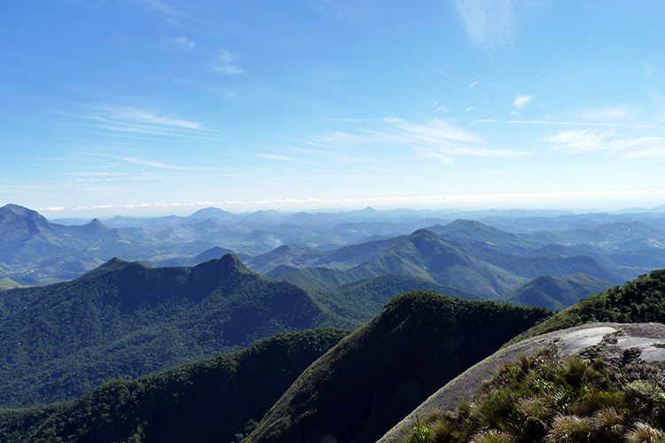 Vista do Pico da Caledônia, em Nova Friburgo