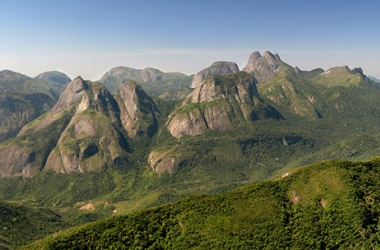 O Parque Estadual dos Três Picos (Foto: Hugo de Castro)