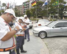 Autran inicia choque de ordem multando agências de veículos