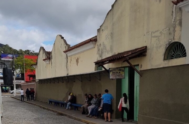 A Rua Gonçalves Dias, onde aconteceu a troca de tiros (Foto de leitor)