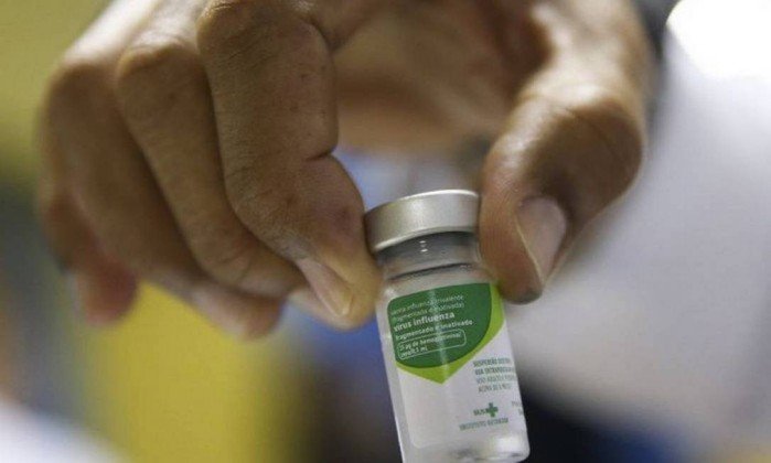 Campanha de vacinação contra gripe começa nesta terça