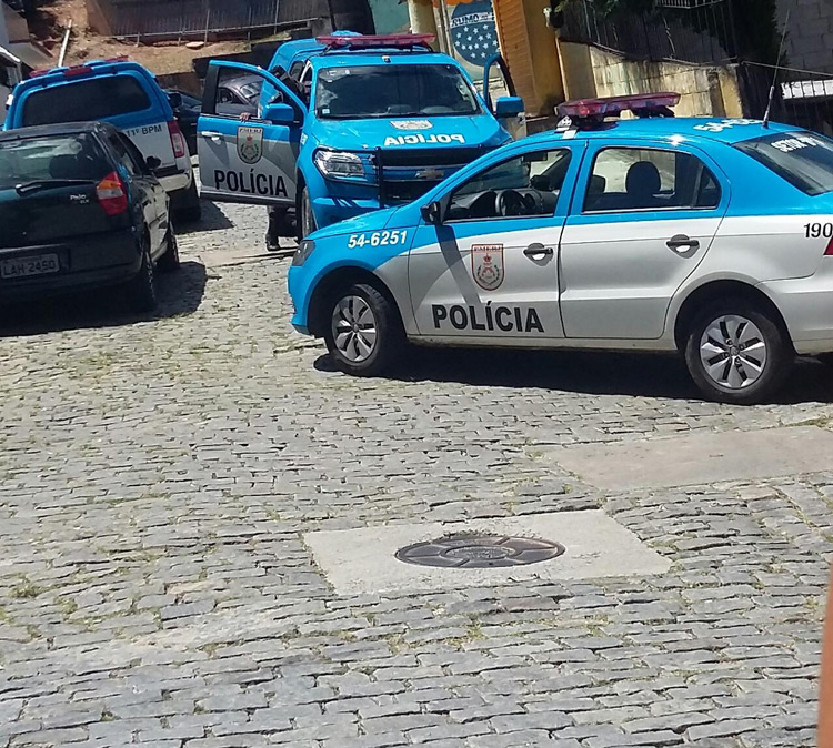 Polícia recupera mais 2 veículos roubados em Friburgo