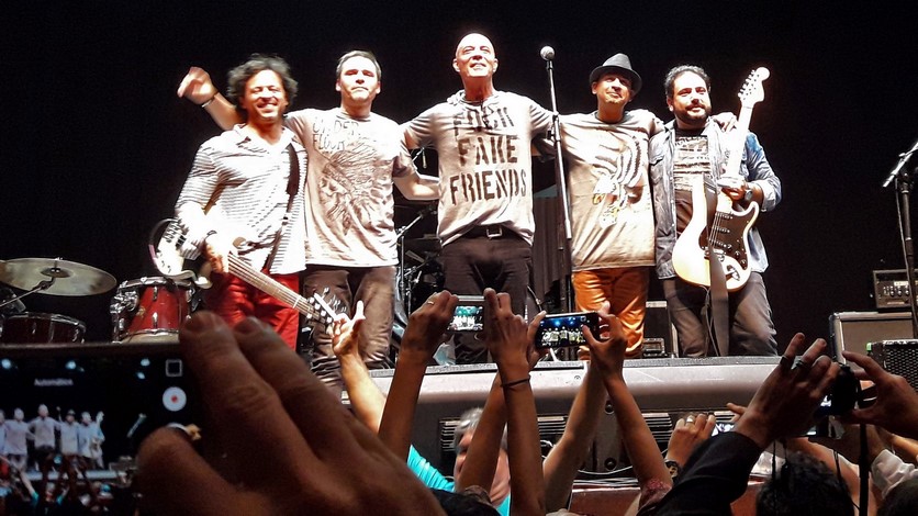 Nivaldo Ramos, Gustavo Wermelinger, Isnard, Caius Martins e Daniel Viana juntos no palco (Foto: Adriana Moraes)