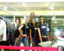 Vitrine - Casa de Vidro - 2 a 4 de abril 2011