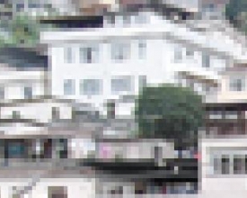 Praça da Rua Mac Niven necessita de manutenção