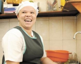 Direitos das domésticas garantidos por lei: benefícios para elas, dúvidas para patrões