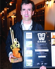 Mostra de Zeppe marca  entrega do Troféu Guignard